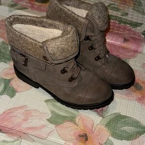 Roxy Gray Boots above ankle with Cuff